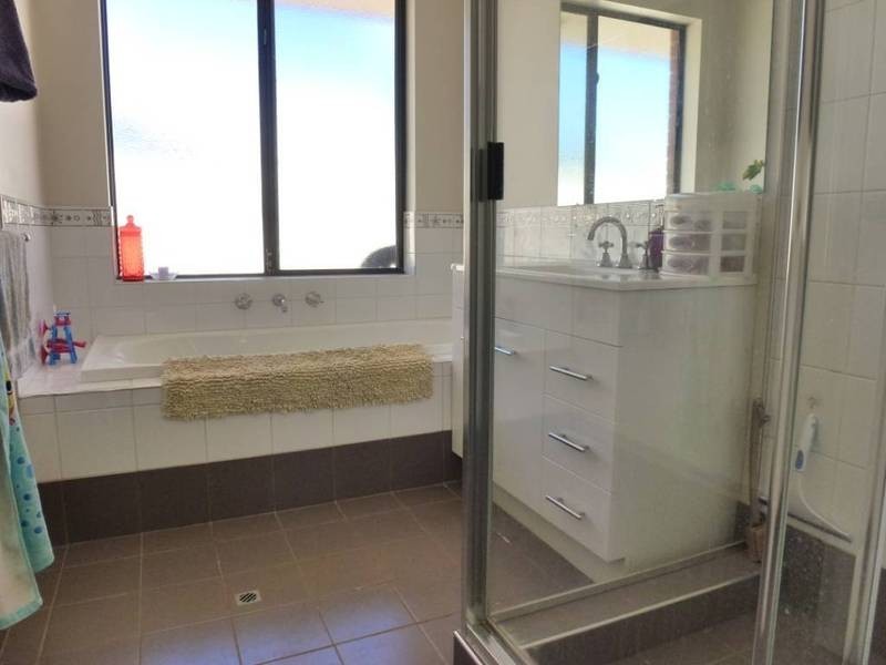 6 Heaney Close Somerville, Kalgoorlie WA 6430