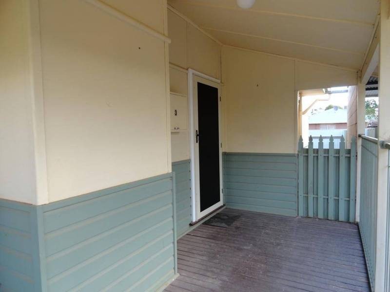 3/132 Moran St, Boulder WA 6432