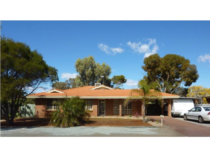 27  Bracklemann Dr, Boulder WA 6432