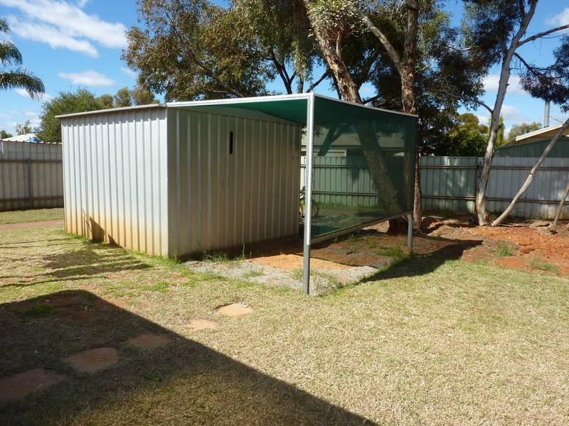 27  Bracklemann Dr, Boulder WA 6432