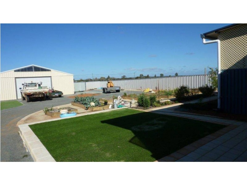 103 MacDonald Street, Coolgardie WA 6429