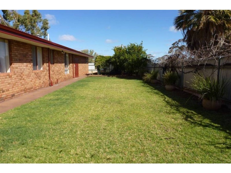 8 Nickel Lane, Hannans WA 6430