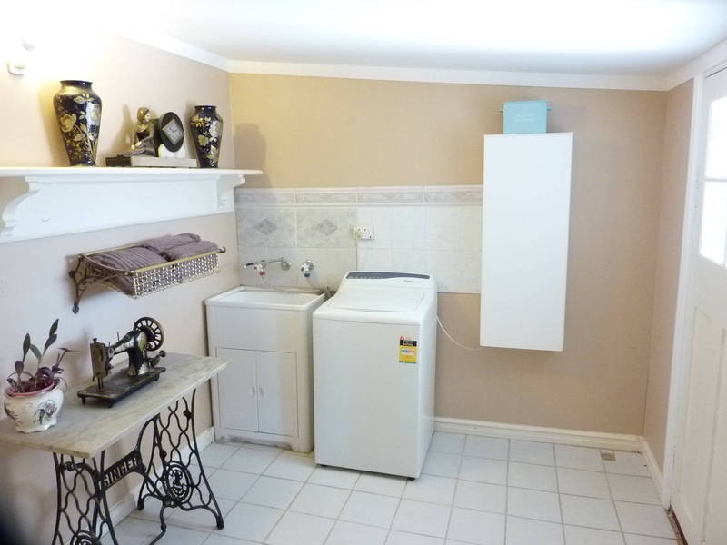 11 Rhodes Street, Kalgoorlie WA 6430