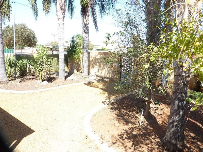 11 Rhodes Street, Kalgoorlie WA 6430