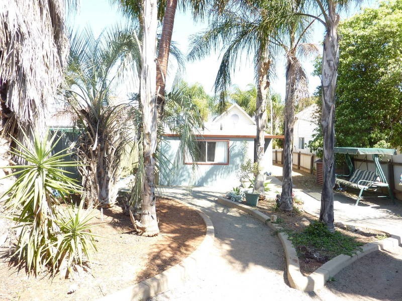 11 Rhodes Street, Kalgoorlie WA 6430