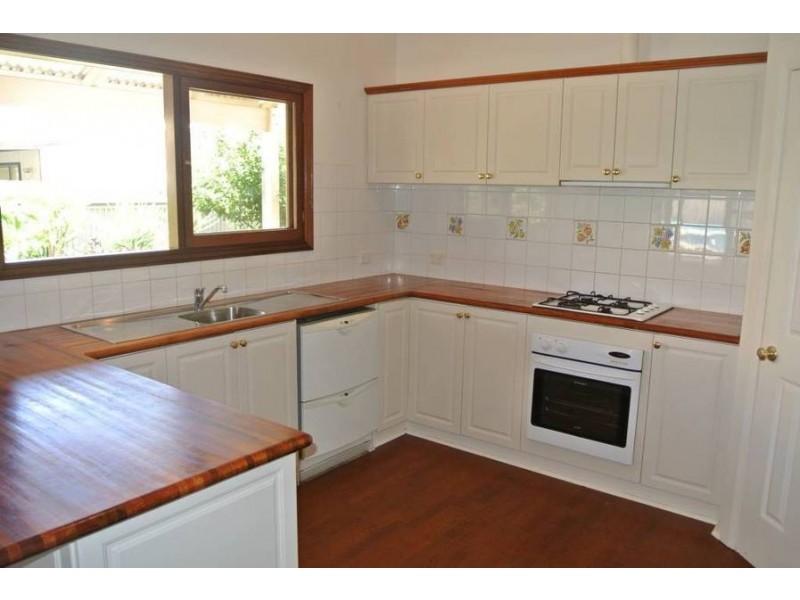 32 Addis Street, Lamington WA 6430