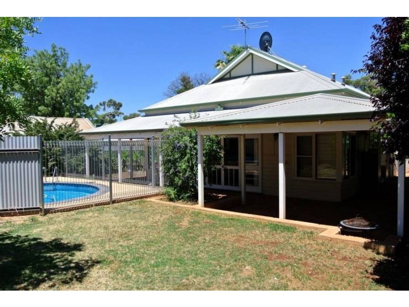 32 Addis Street, Lamington WA 6430