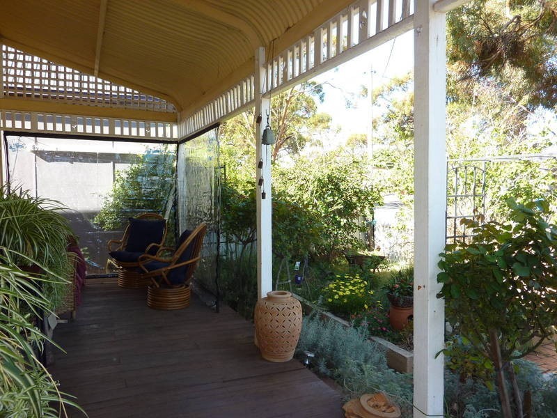 64 Hanbury Street, Kalgoorlie WA 6430