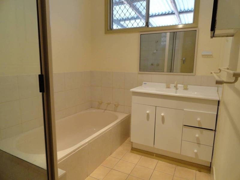 80 Sylvester Street, Coolgardie WA 6429