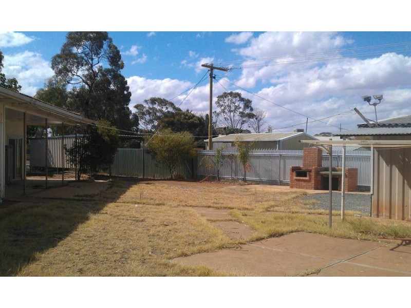 4 Cassia Crescent, Kambalda West WA 6442