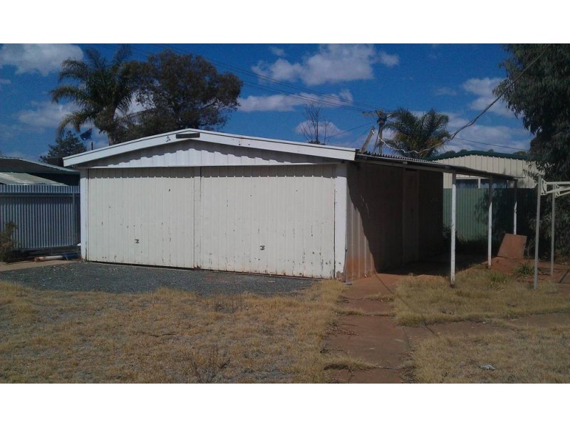 4 Cassia Crescent, Kambalda West WA 6442