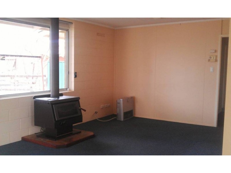 18 Quandong Road, Kambalda West WA 6442