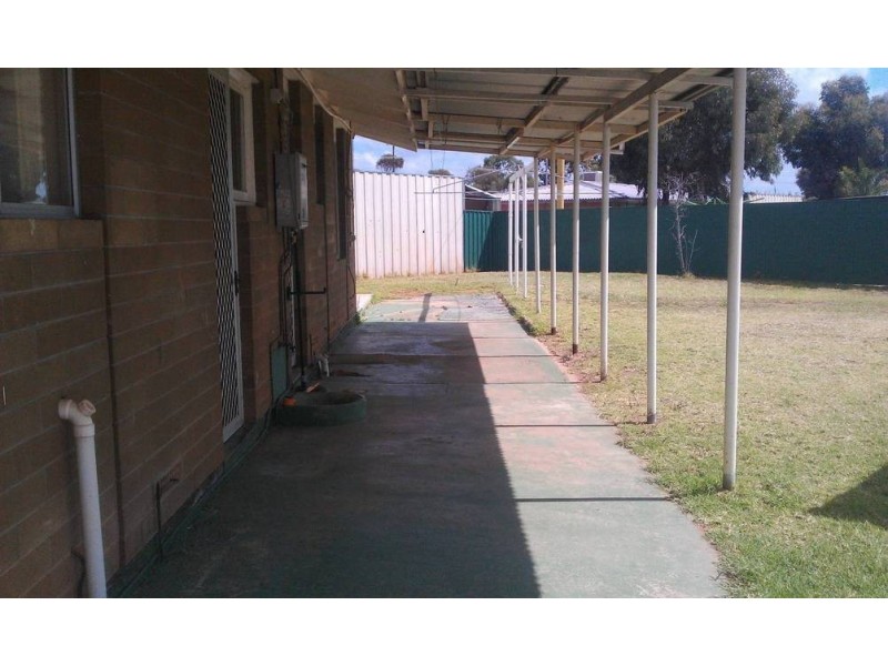 18 Quandong Road, Kambalda West WA 6442