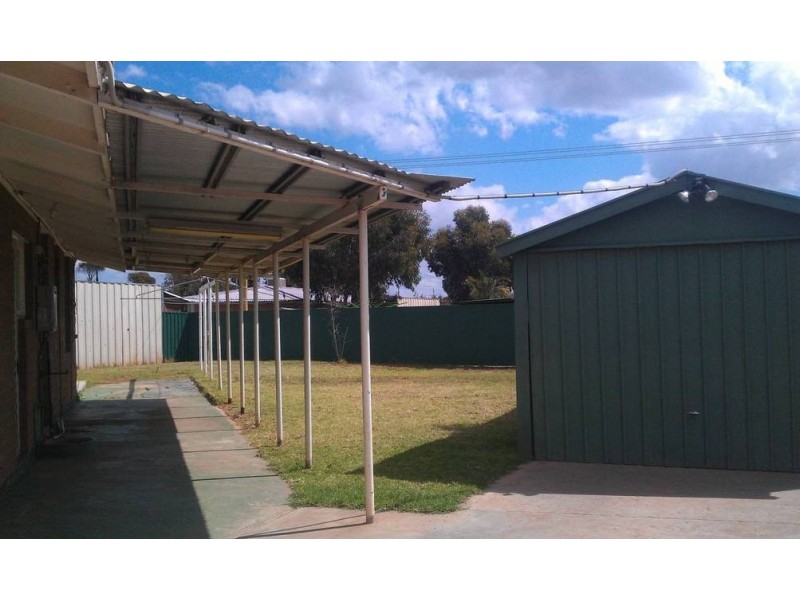 18 Quandong Road, Kambalda West WA 6442