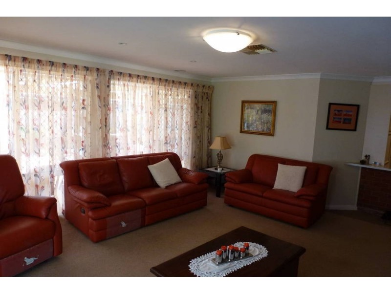 19 Riverina Way Hannans, Kalgoorlie WA 6430