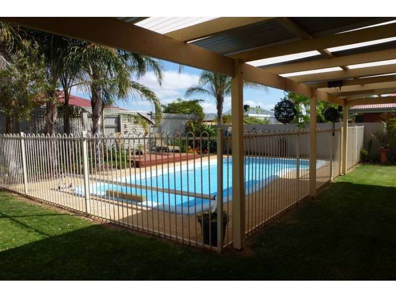 19 Riverina Way Hannans, Kalgoorlie WA 6430