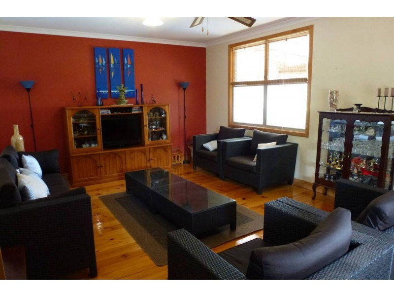 29 Broadarrow Rd, Kalgoorlie WA 6430