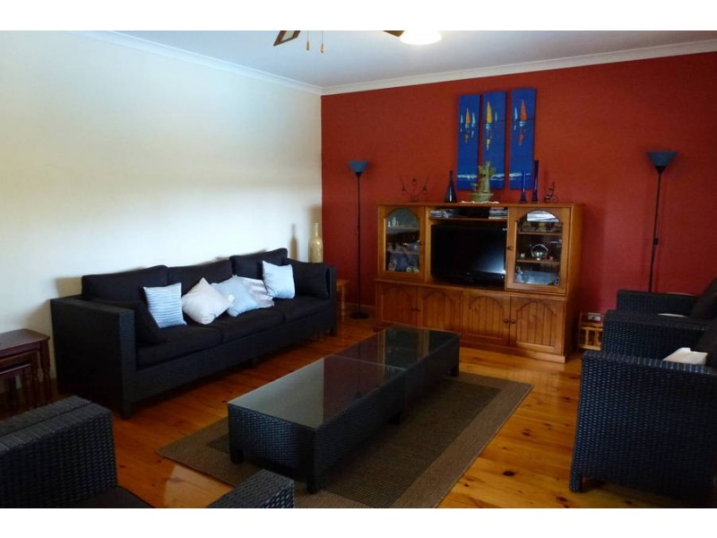 29 Broadarrow Rd, Kalgoorlie WA 6430