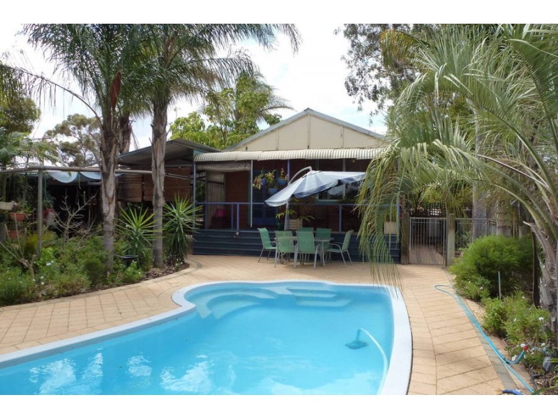 29 Broadarrow Rd, Kalgoorlie WA 6430