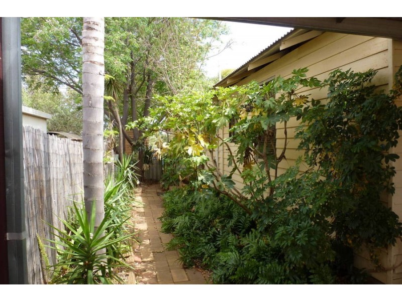 29 Broadarrow Rd, Kalgoorlie WA 6430