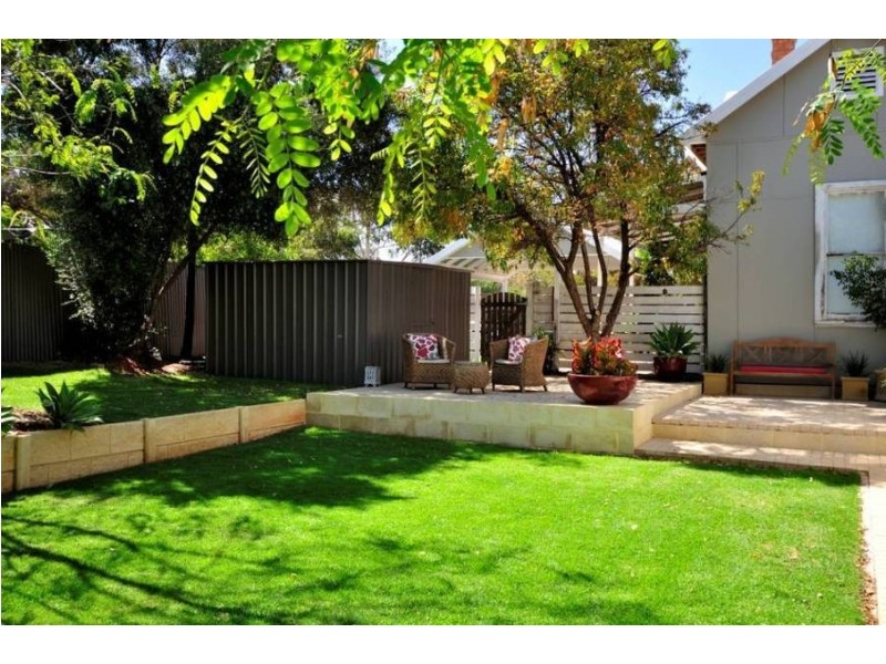 6 Elizabeth St, Kalgoorlie WA 6430