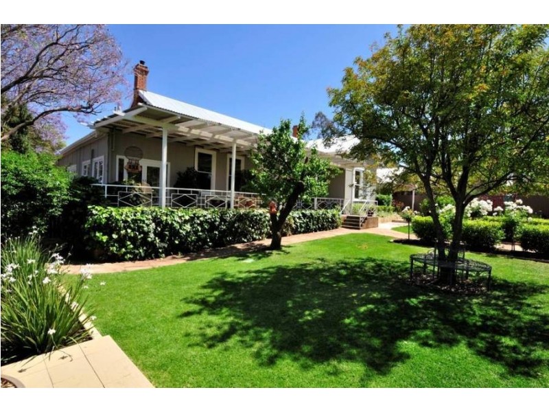 6 Elizabeth St, Kalgoorlie WA 6430