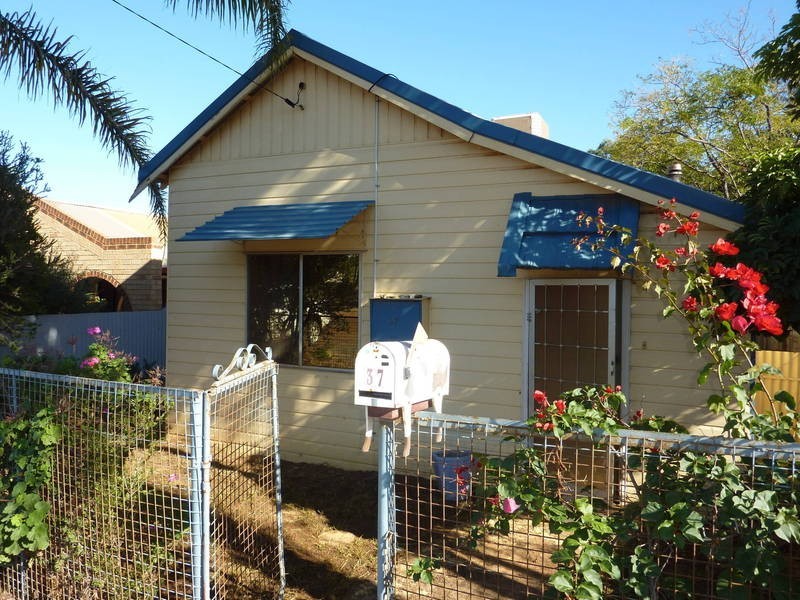 37 Broadarrow Rd Mullingar, Kalgoorlie WA 6430
