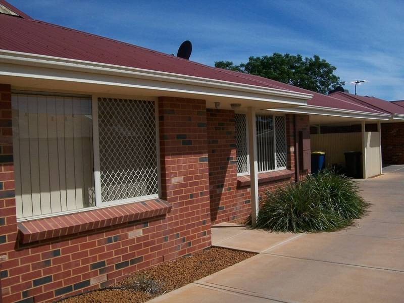 2/6 Rhodes St, Kalgoorlie WA 6430