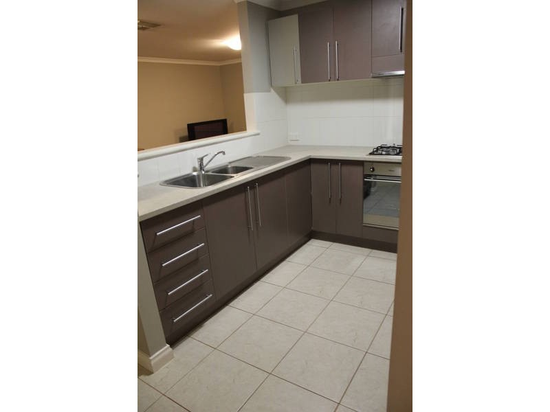 2/6 Rhodes St, Kalgoorlie WA 6430