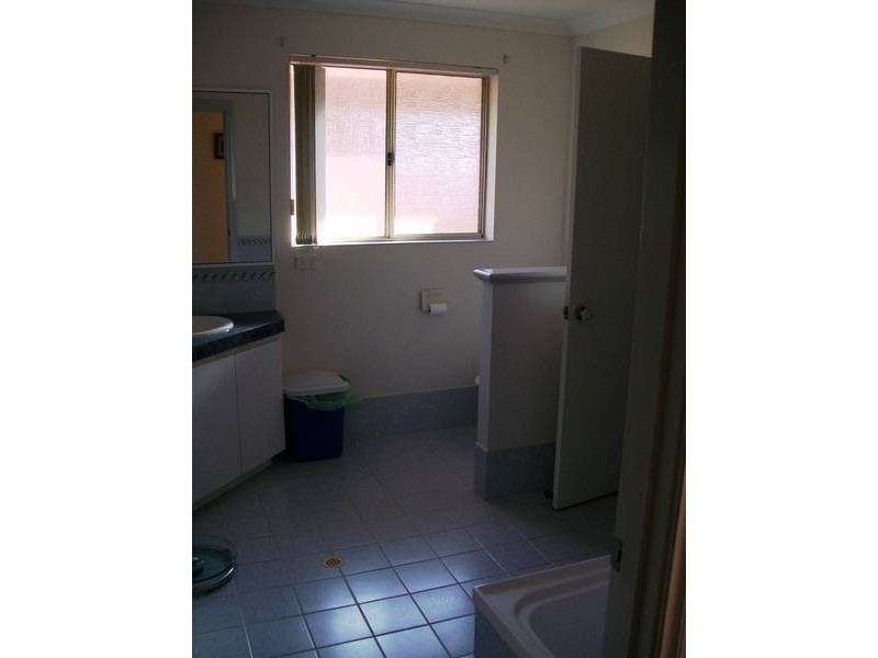 27B Paddington Dr, Kalgoorlie WA 6430