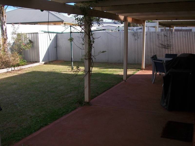 27B Paddington Dr, Kalgoorlie WA 6430