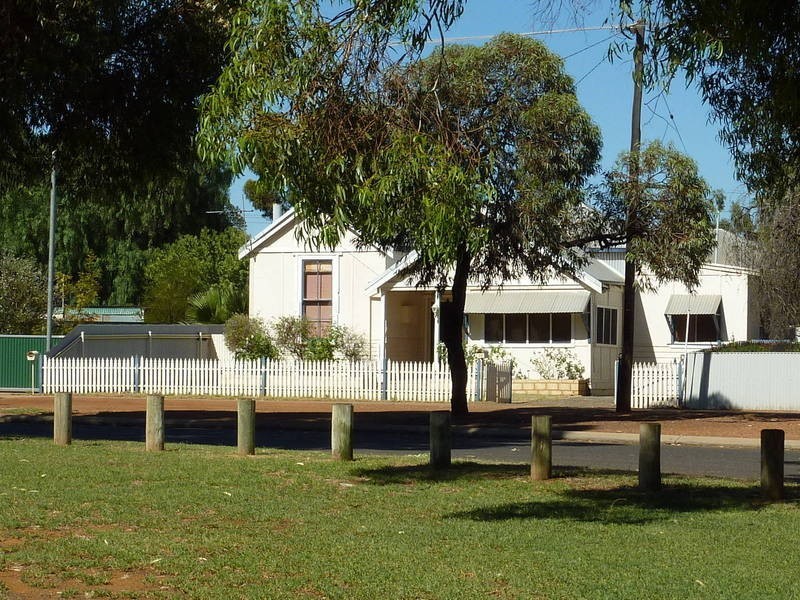 39 Rosenberg Cr, Kalgoorlie WA 6430