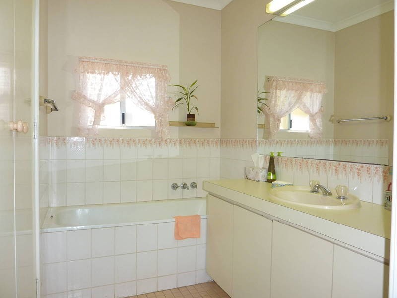 68 Federal Rd, Kalgoorlie WA 6430