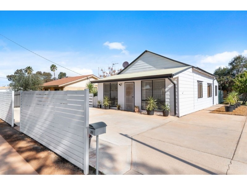 22 Salisbury Road, South Kalgoorlie WA 6430