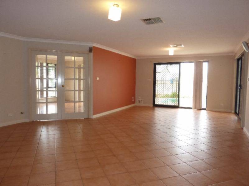 10 Oswald St, Kalgoorlie WA 6430