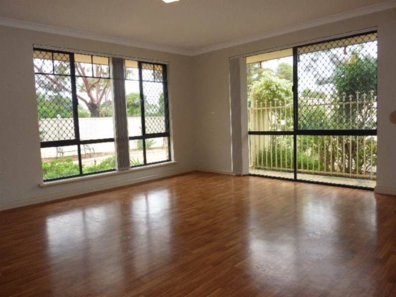 10 Oswald St, Kalgoorlie WA 6430