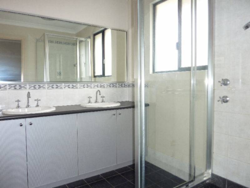 10 Oswald St, Kalgoorlie WA 6430