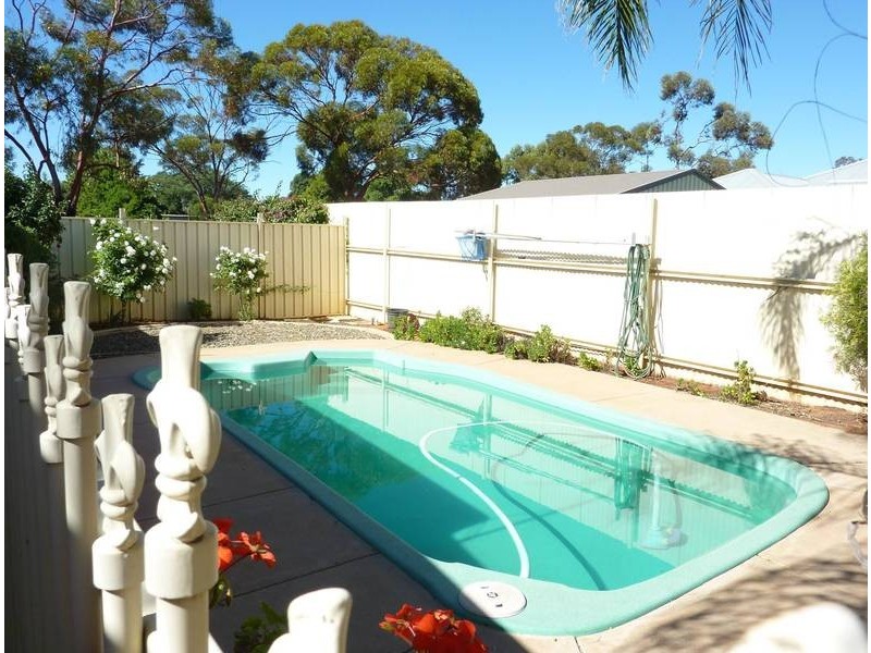 10 Oswald St, Kalgoorlie WA 6430