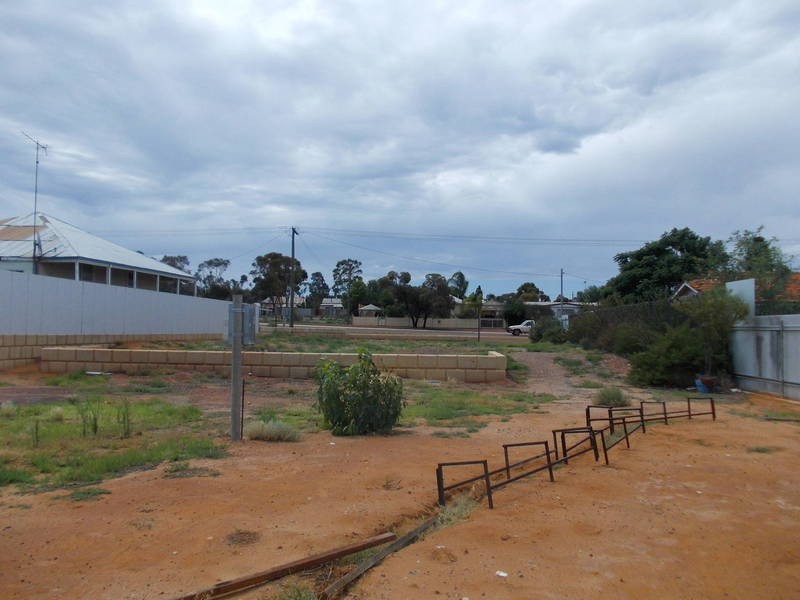63 Lindsay St, Coolgardie WA 6429