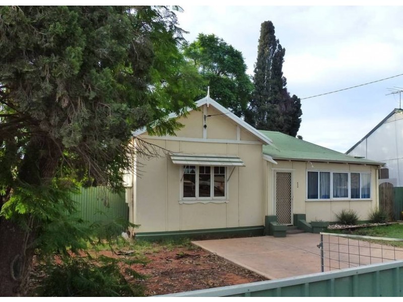 230 Macdonald St, Kalgoorlie WA 6430