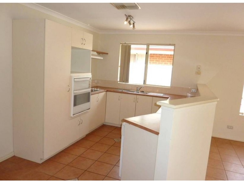 7 Crowley Gardens, Kalgoorlie WA 6430