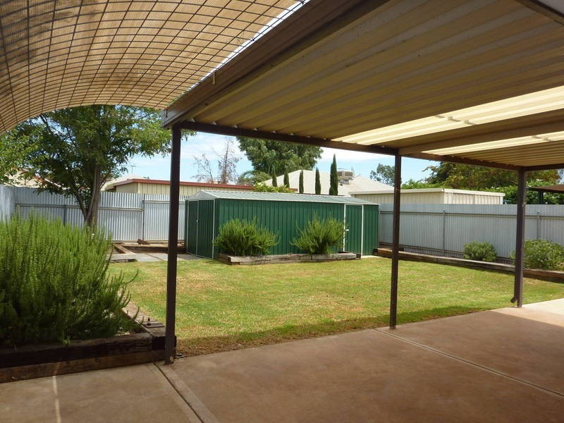 7 Crowley Gardens, Kalgoorlie WA 6430