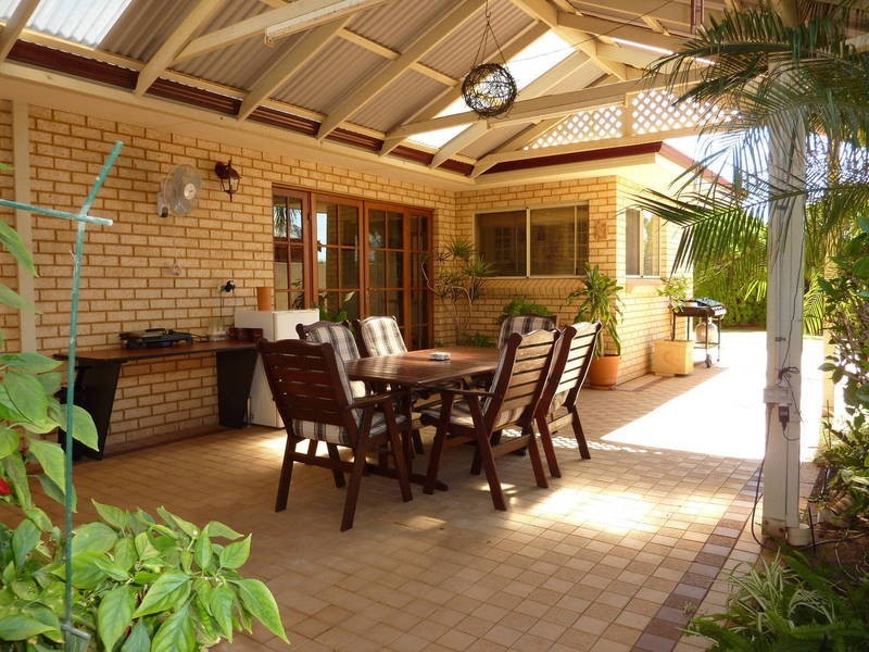 16 Geoffrey Stokes Pde, Kalgoorlie WA 6430