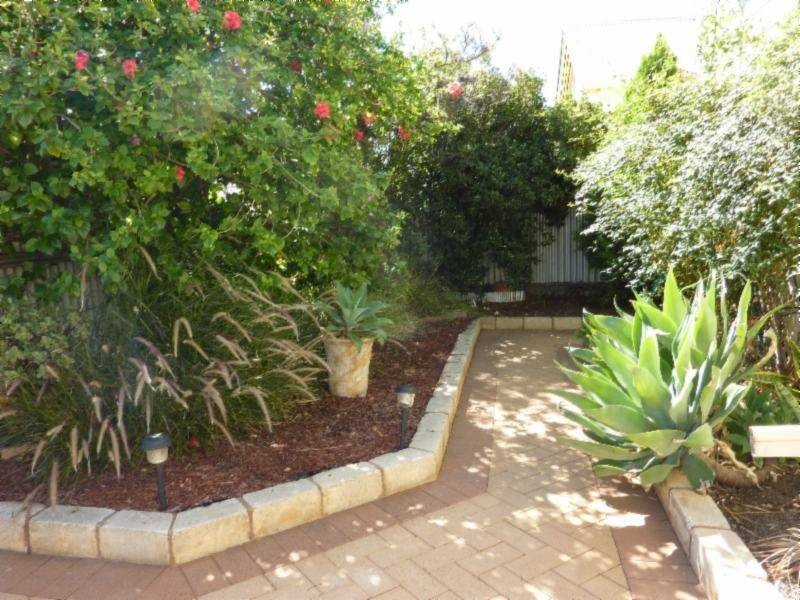 5 Chamberlain St, Lamington WA 6430