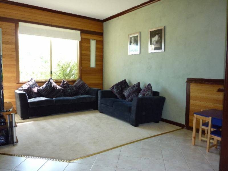 5 Chamberlain St, Lamington WA 6430