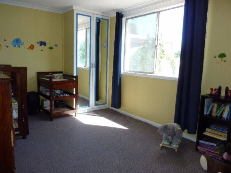 5 Chamberlain St, Lamington WA 6430