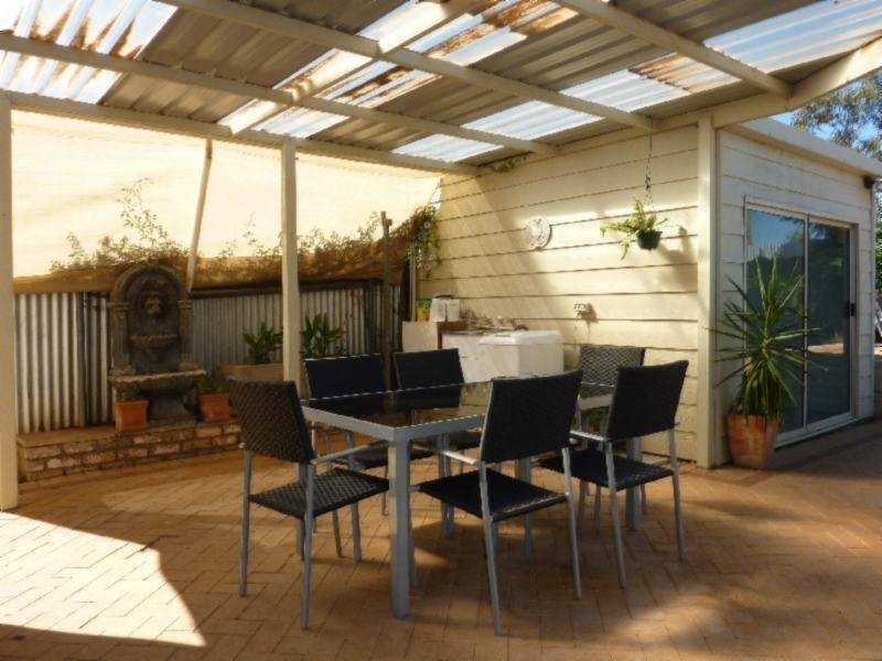 5 Chamberlain St, Lamington WA 6430