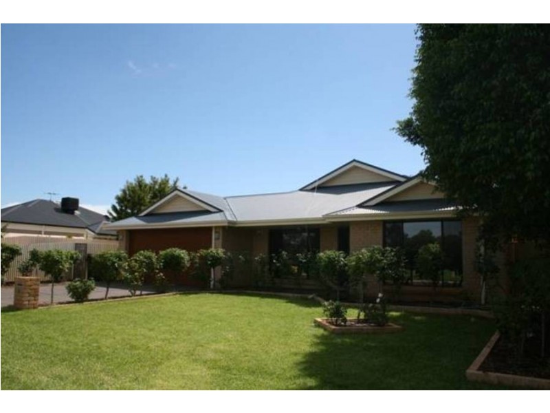 12 Henneker Drive, Broadwood WA 6430