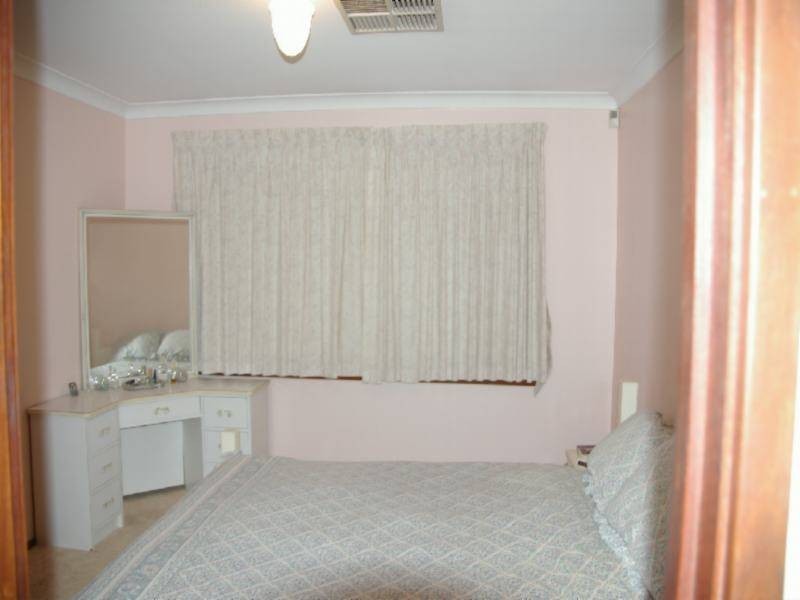 92 North Terrace, Victory Heights WA 6432