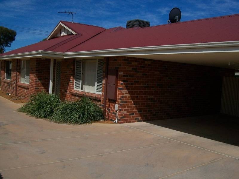 2/6 Rhodes St, Kalgoorlie WA 6430